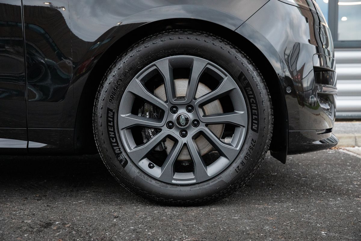 2023 Land Rover Range Rover Sport D300 MHEV Dynamic SE