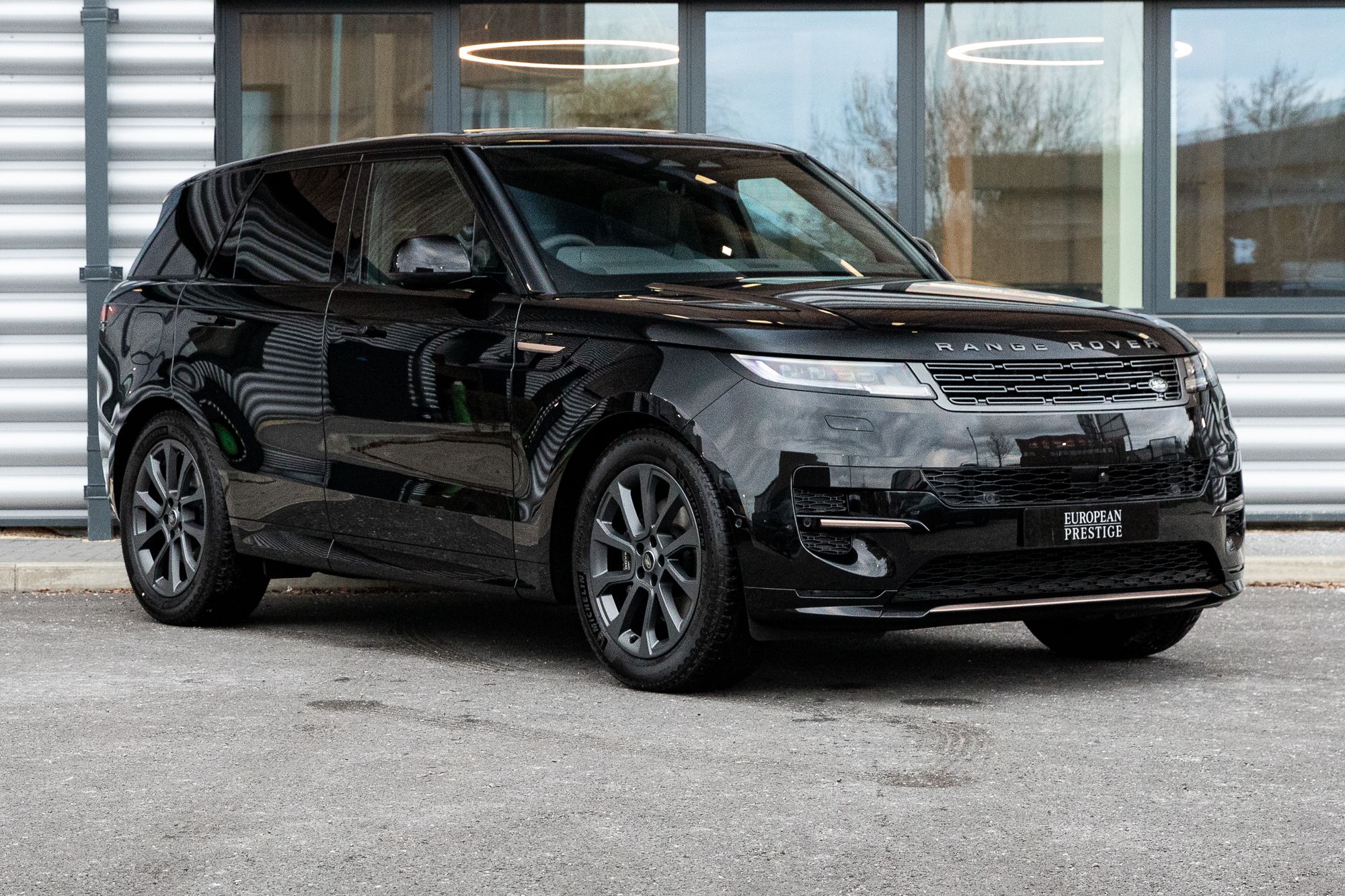 New 2023 Land Rover Range Rover Sport SE Dynamic Sport Utility in