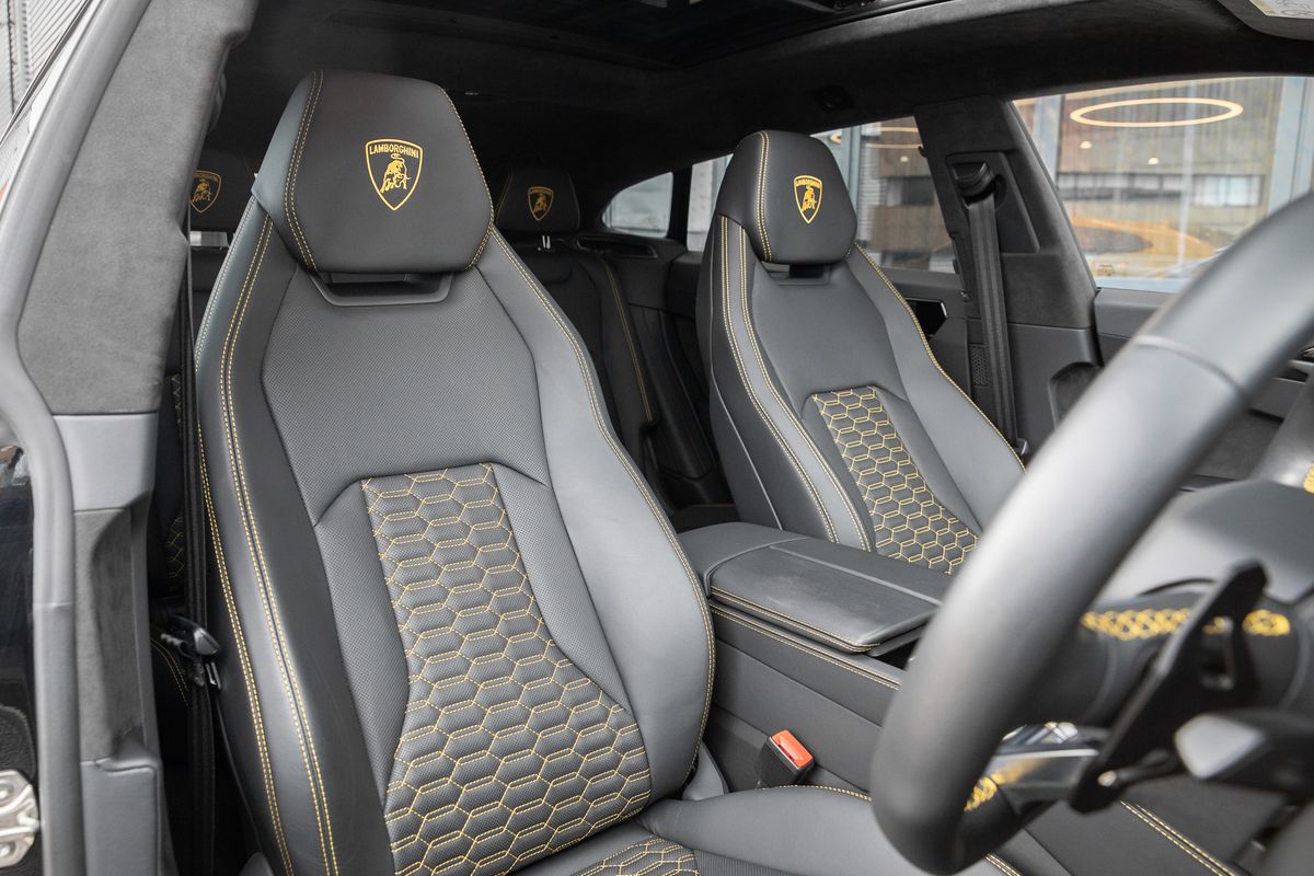 2021 Lamborghini Urus 4.0 V8 BiTurbo