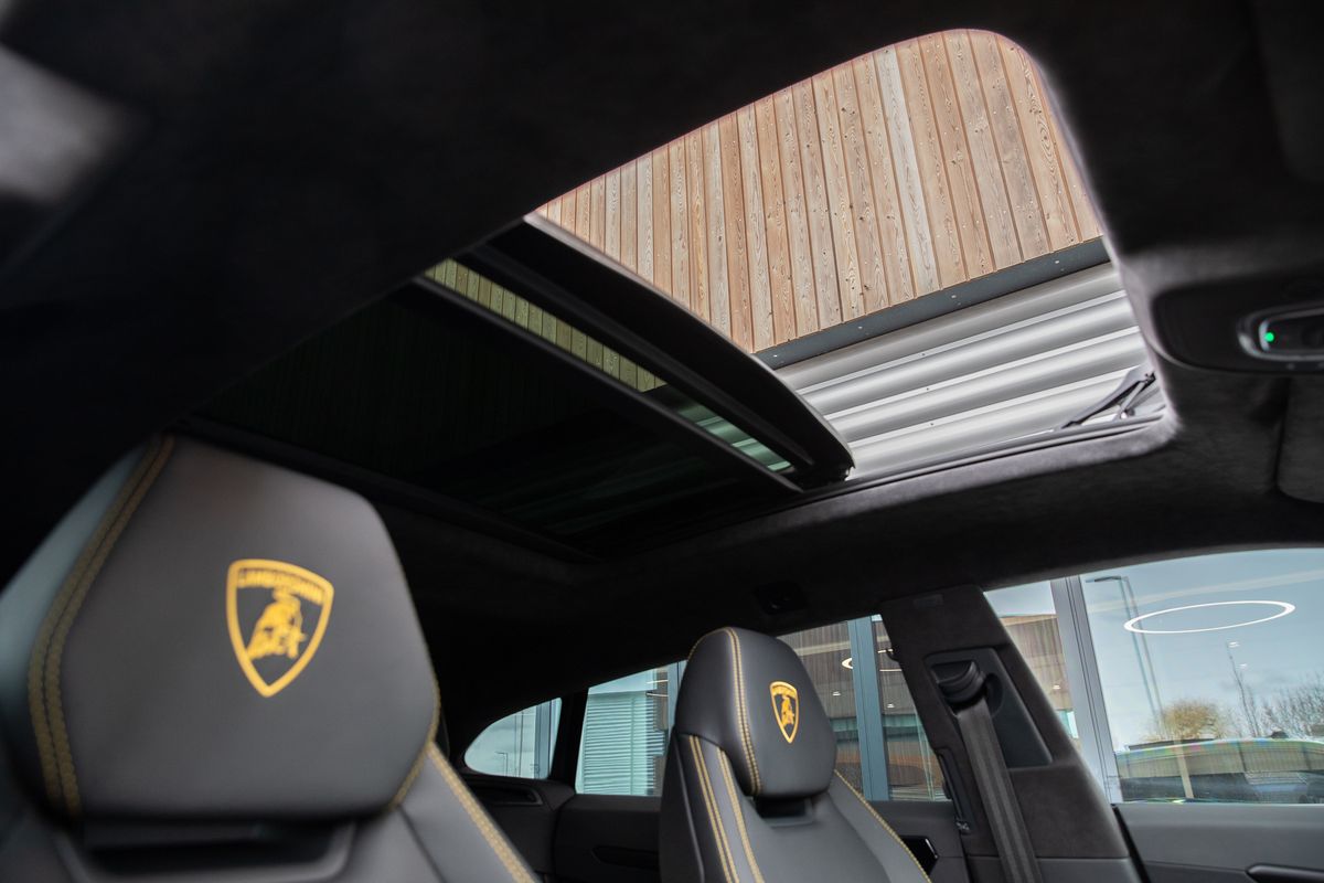 2021 Lamborghini Urus 4.0 V8 BiTurbo