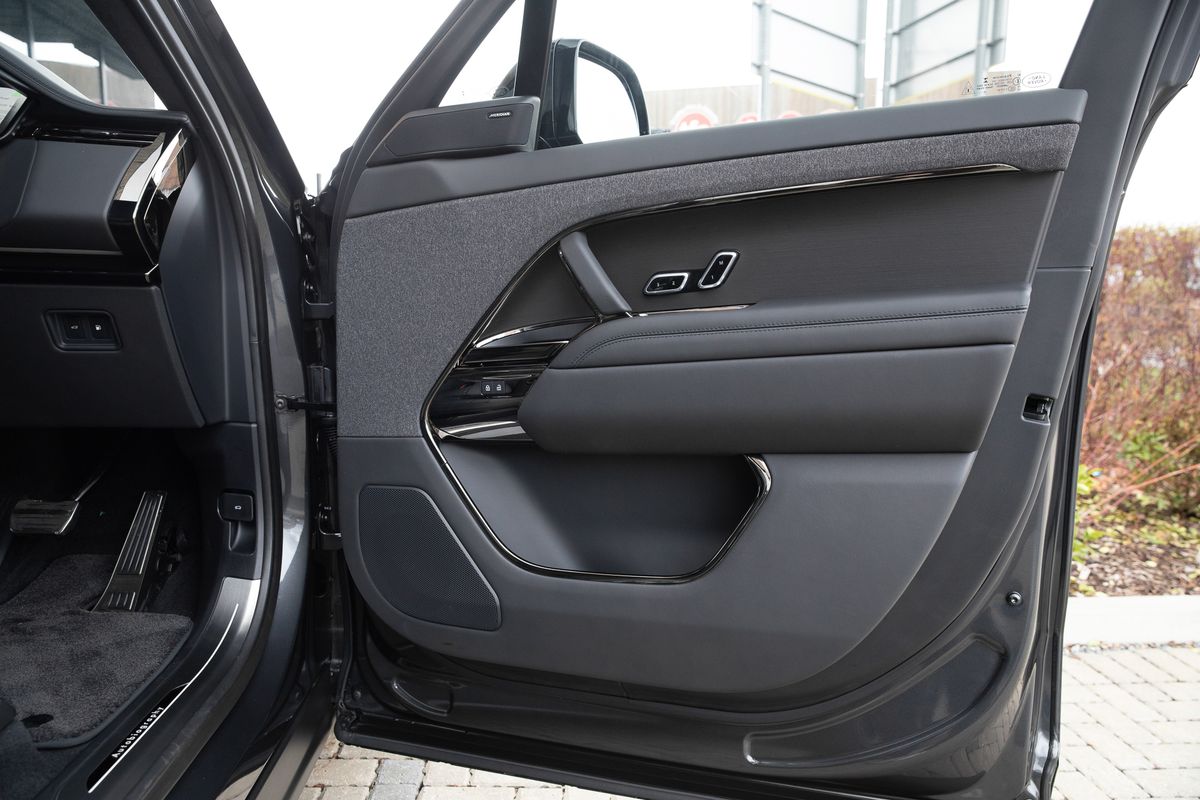 2023 Land Rover Range Rover Sport 3.0 P440e 38.2kWh Autobiography