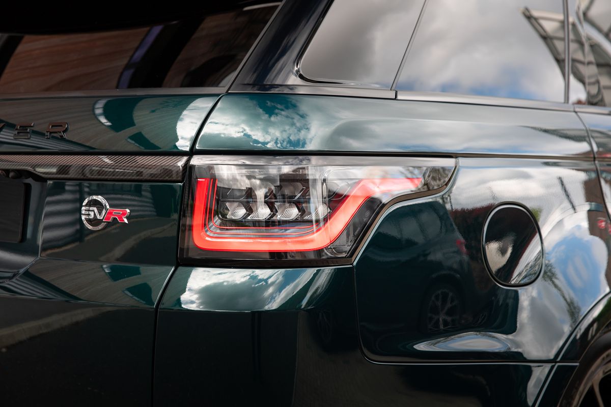2021 Land Rover Range Rover SVR Carbon Edition