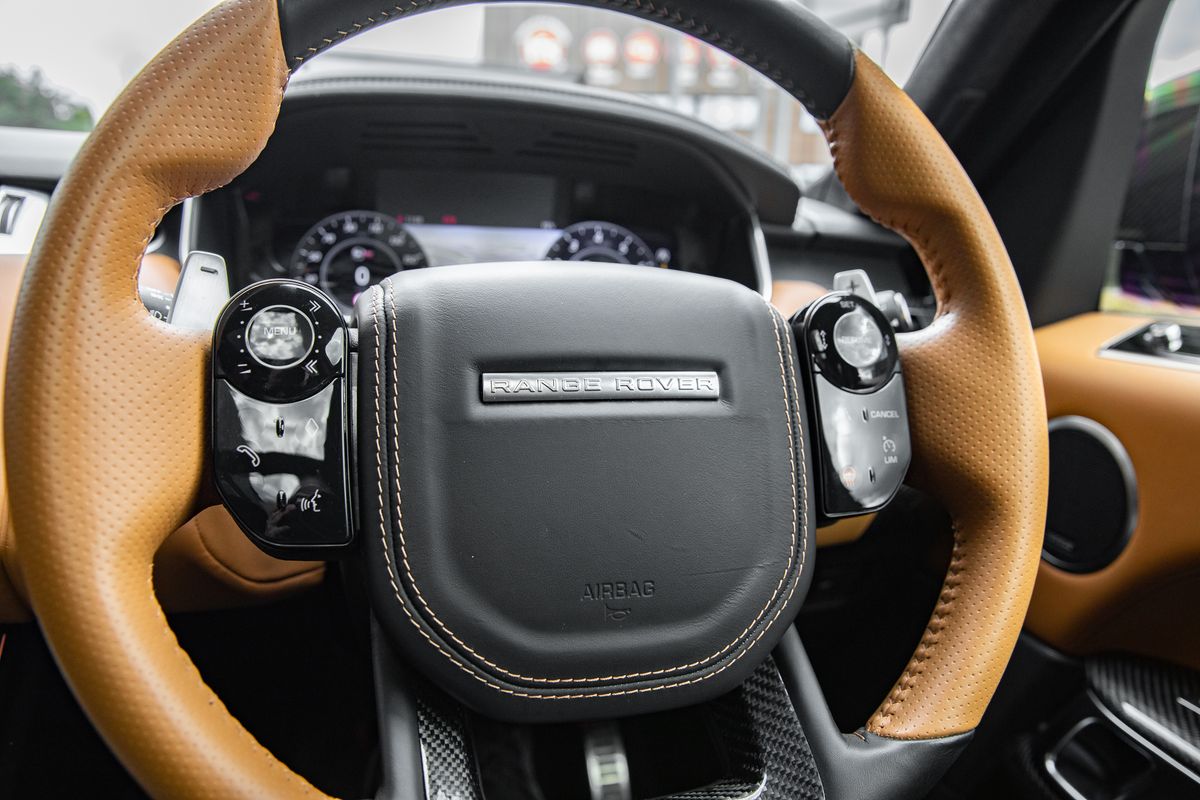 2021 Land Rover Range Rover SVR Carbon Edition