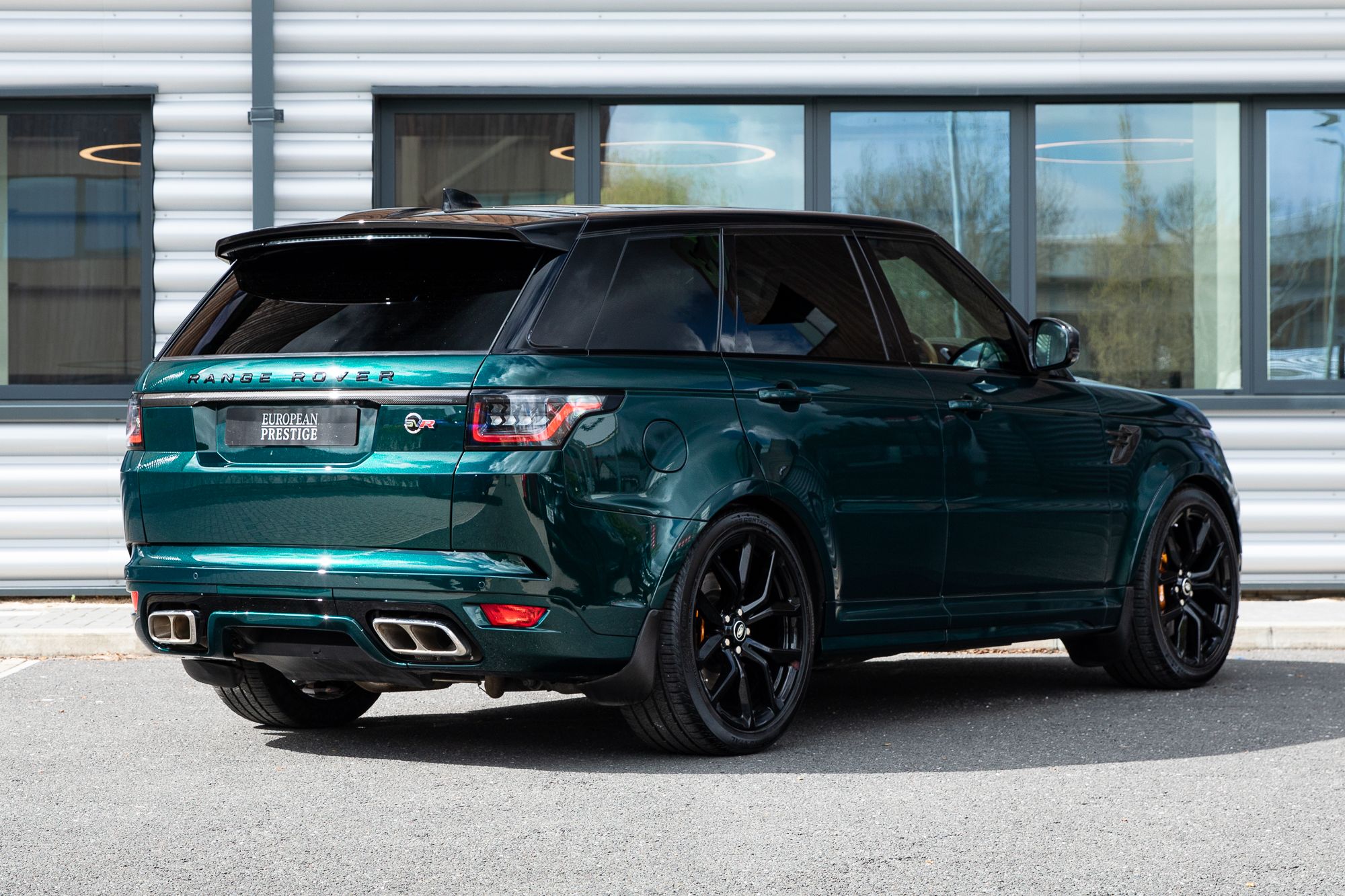 2021 Land Rover Range Rover SVR Carbon Edition