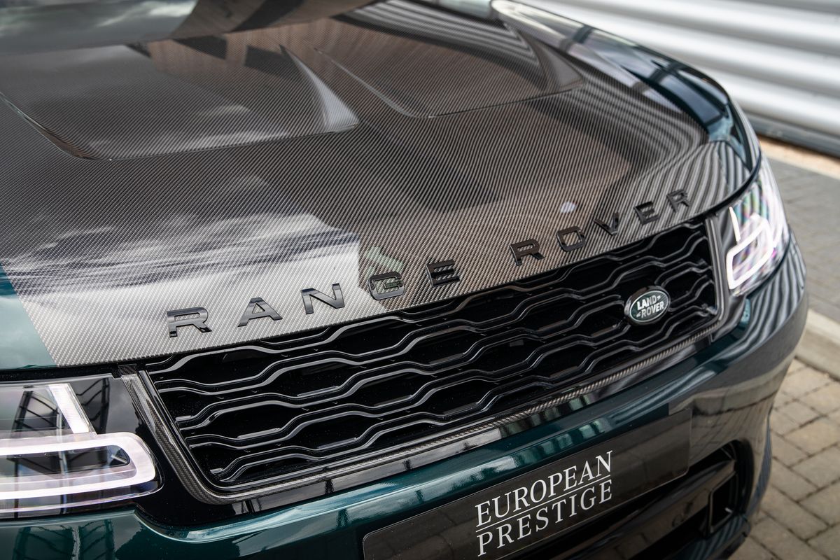 2021 Land Rover Range Rover SVR Carbon Edition