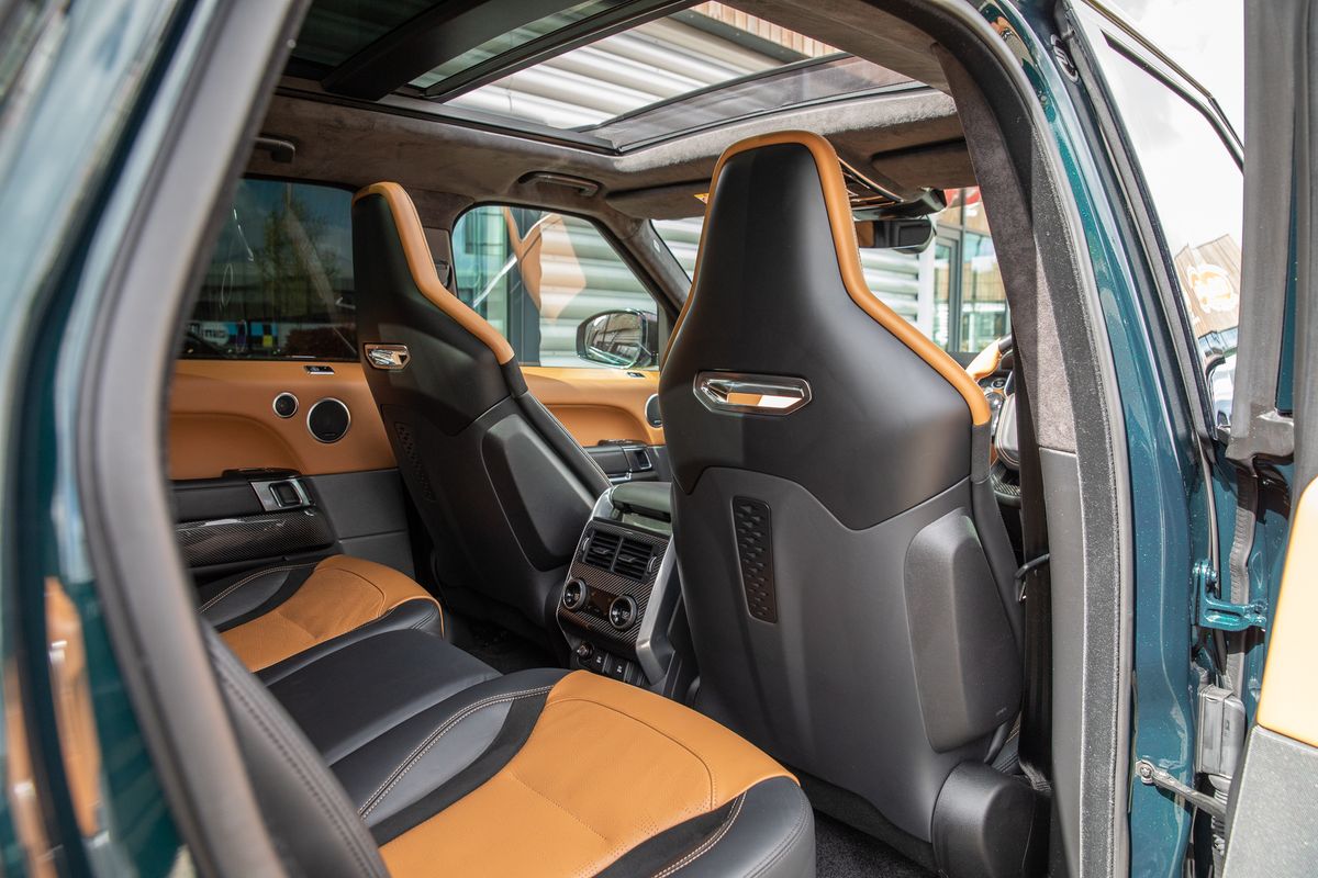 2021 Land Rover Range Rover SVR Carbon Edition