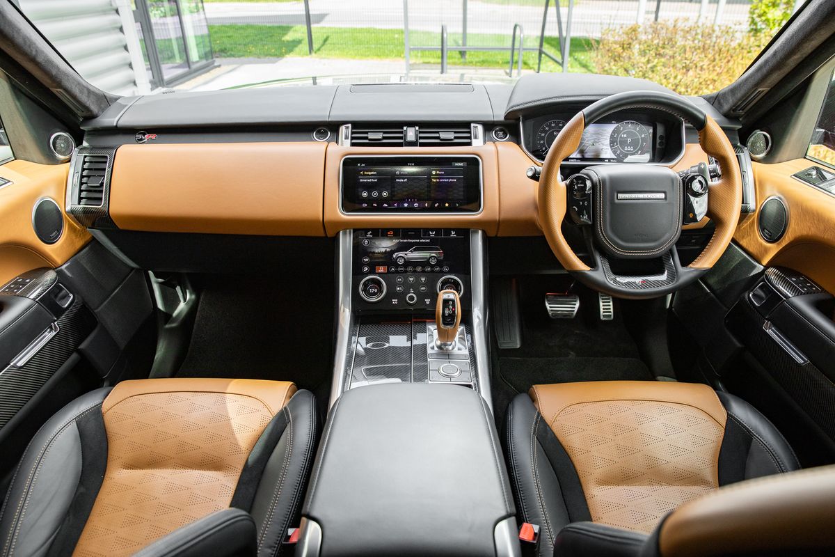 2021 Land Rover Range Rover SVR Carbon Edition