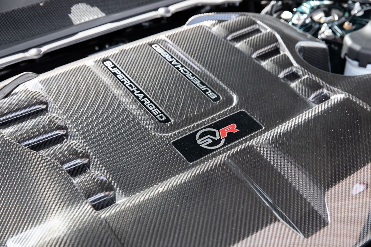 2021 Land Rover Range Rover SVR Carbon Edition