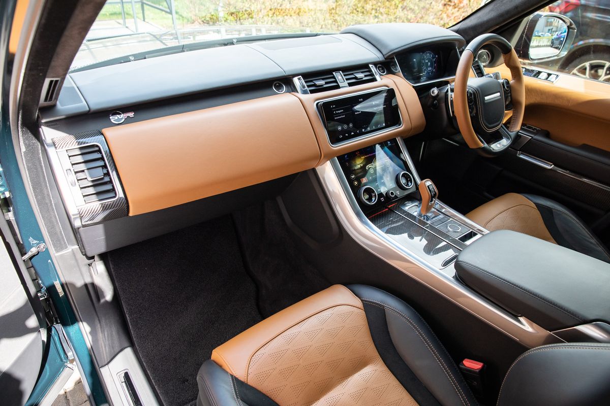 2021 Land Rover Range Rover SVR Carbon Edition