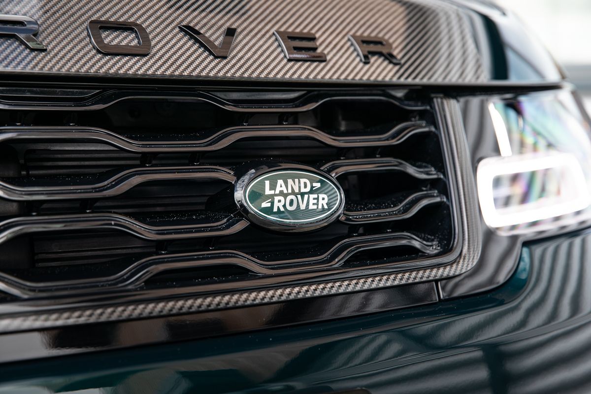 2021 Land Rover Range Rover SVR Carbon Edition