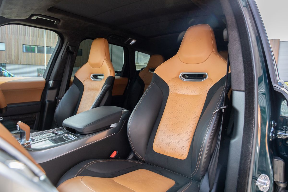2021 Land Rover Range Rover SVR Carbon Edition