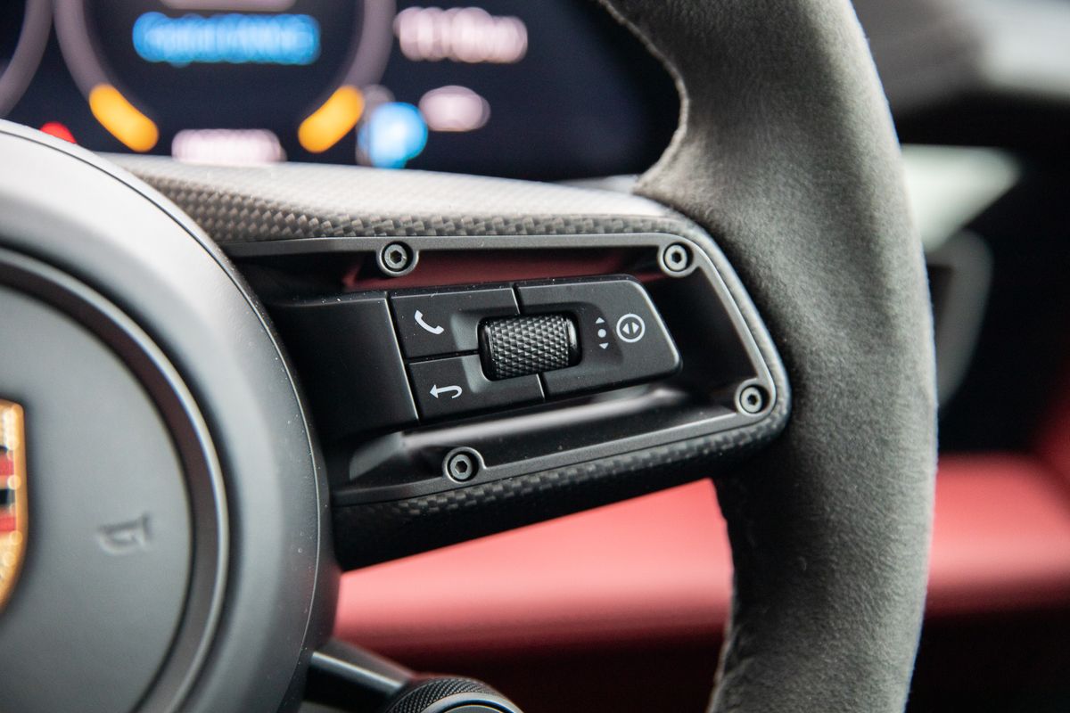 2022 Porsche Taycan Performance Plus 93.4kWh Turbo S Cross Turismo