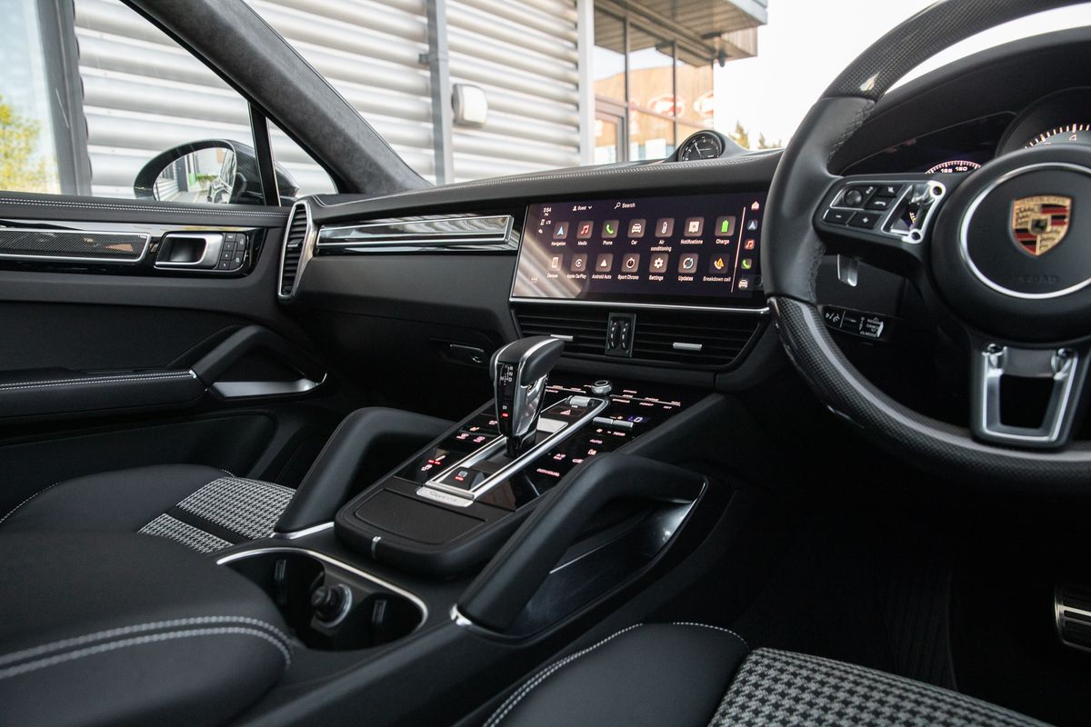2022 Porsche Cayenne 4.0 V8 E-Hybrid 17.9kWh Turbo S TiptronicS