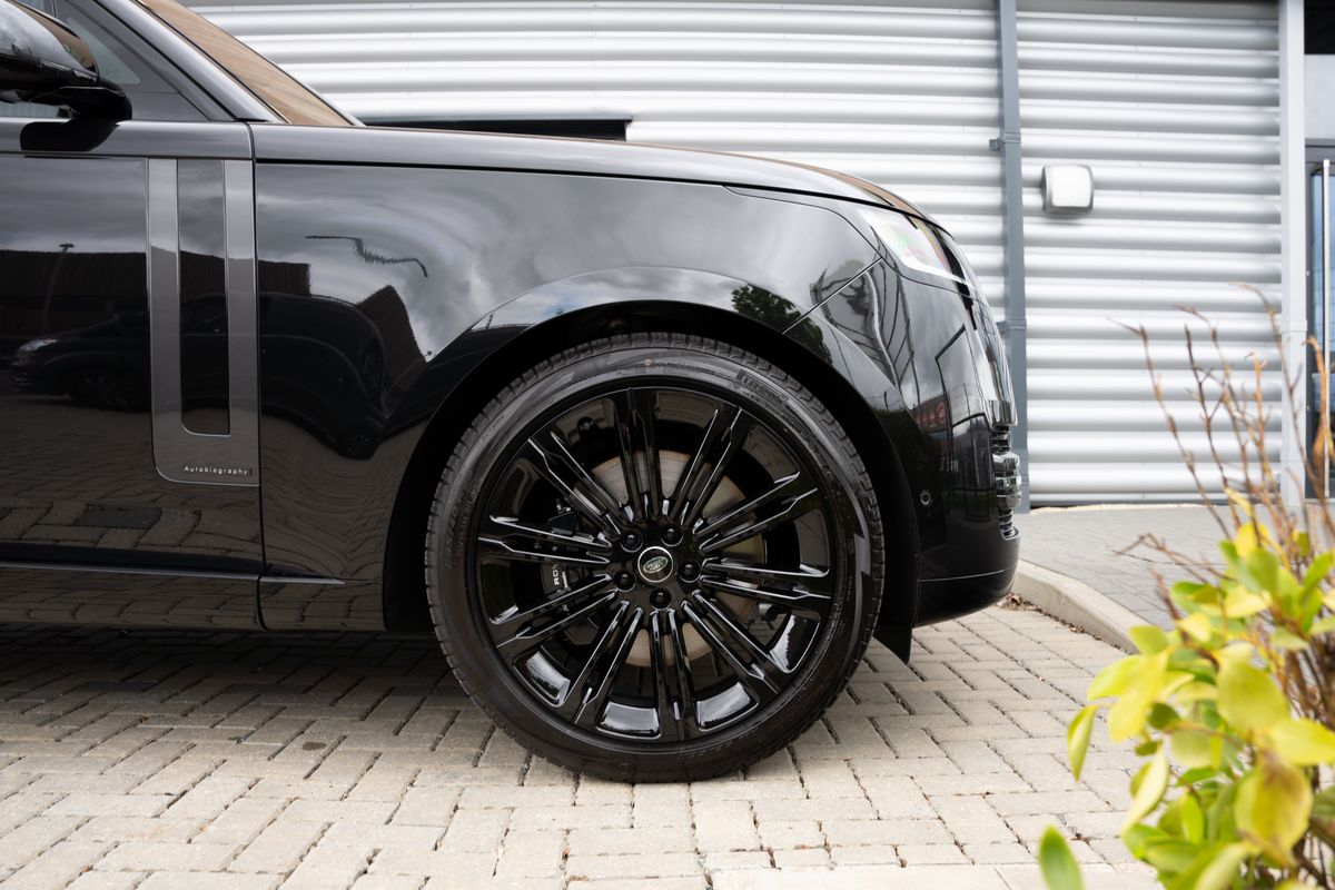 2023 Land Rover Range Rover 4.4 P530 V8 Autobiography Auto 4WD