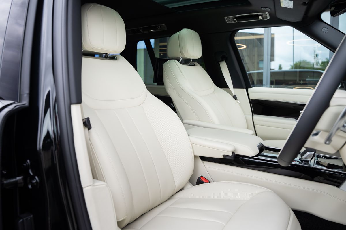 2023 Land Rover Range Rover 4.4 P530 V8 Autobiography Auto 4WD