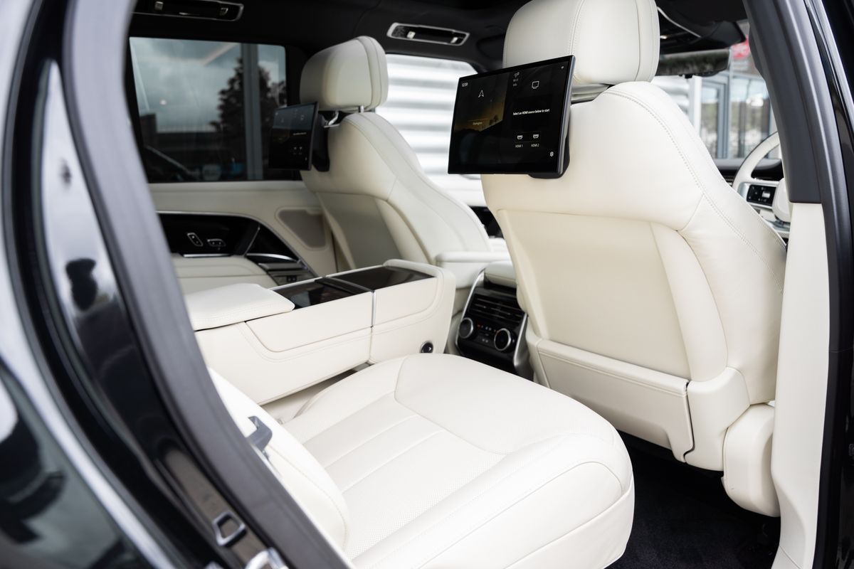 2023 Land Rover Range Rover 4.4 P530 V8 Autobiography Auto 4WD