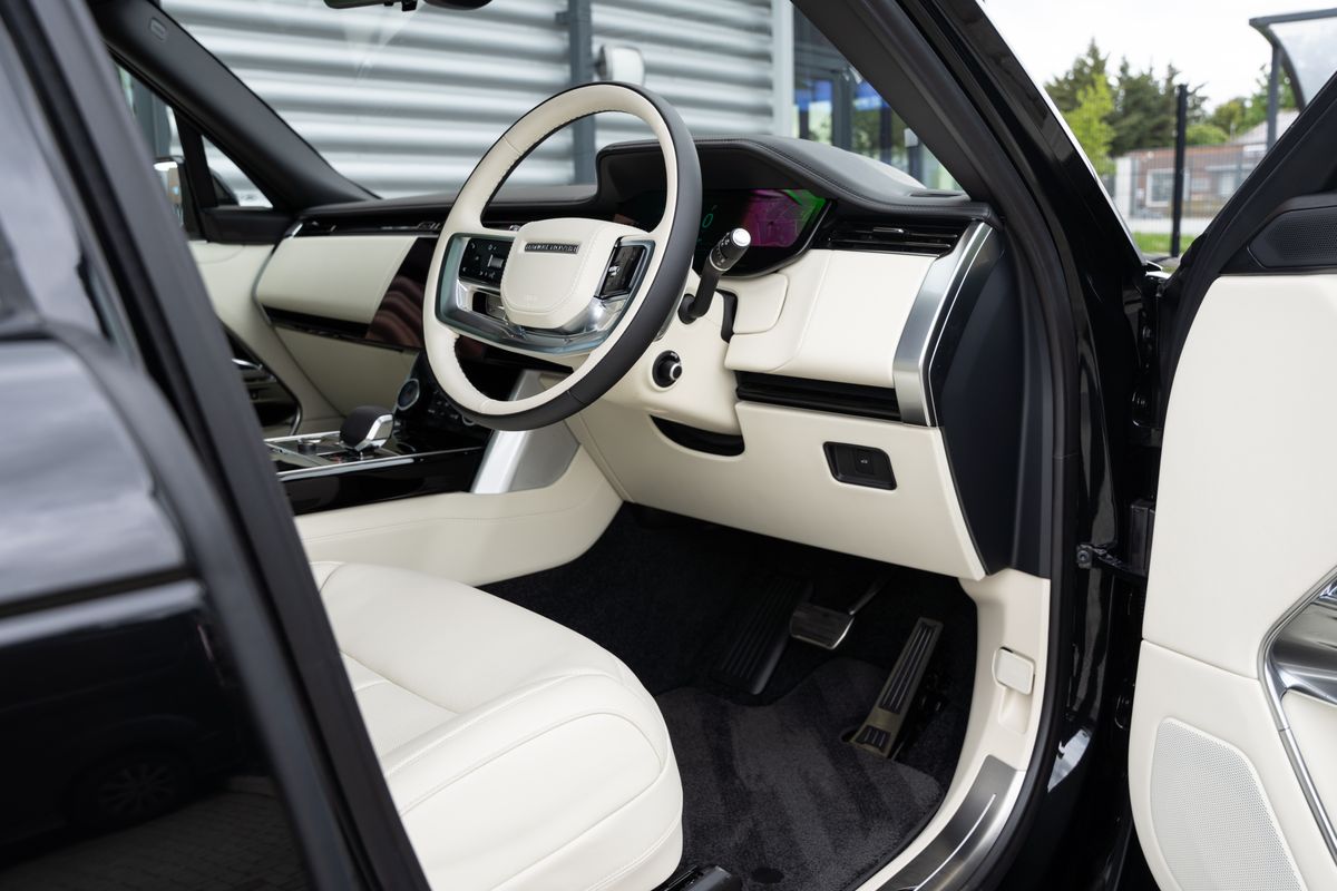 2023 Land Rover Range Rover 4.4 P530 V8 Autobiography Auto 4WD