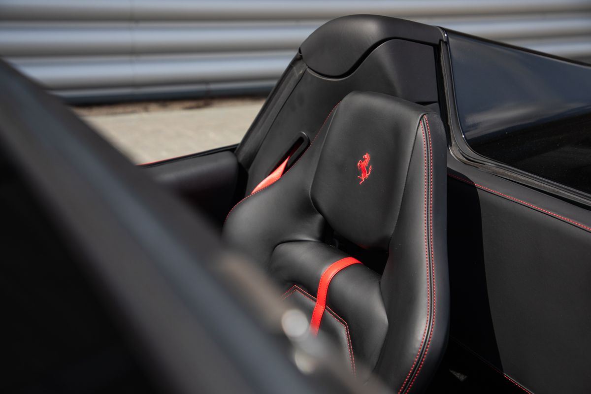 2019 Ferrari 488 3.9T V8 Spider F1 DCT Euro
