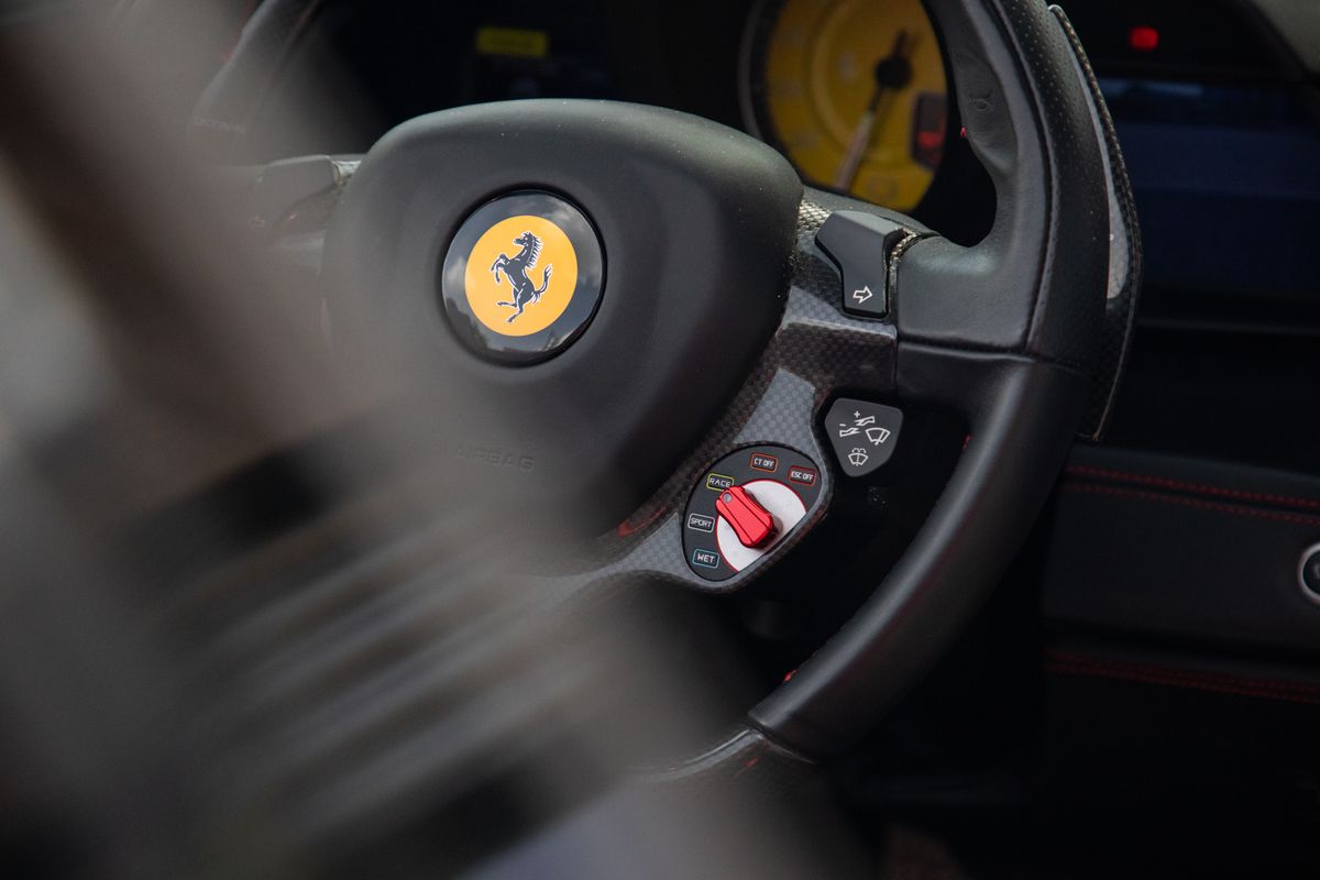 2019 Ferrari 488 3.9T V8 Spider F1 DCT Euro