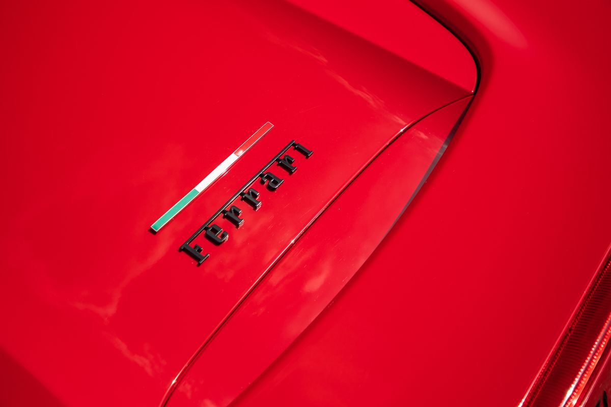 2019 Ferrari 488 3.9T V8 Spider F1 DCT Euro