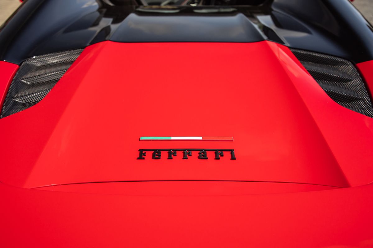 2019 Ferrari 488 3.9T V8 Spider F1 DCT Euro