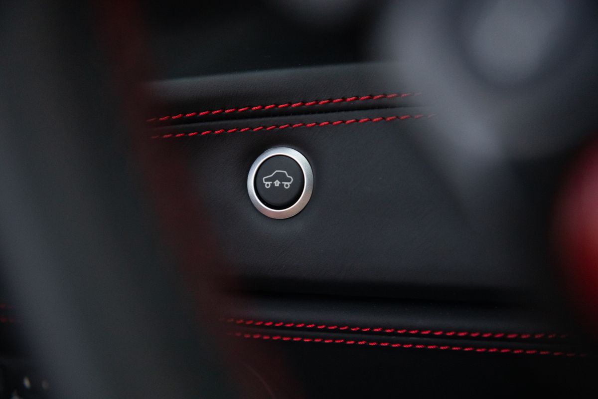 2019 Ferrari 488 3.9T V8 Spider F1 DCT Euro