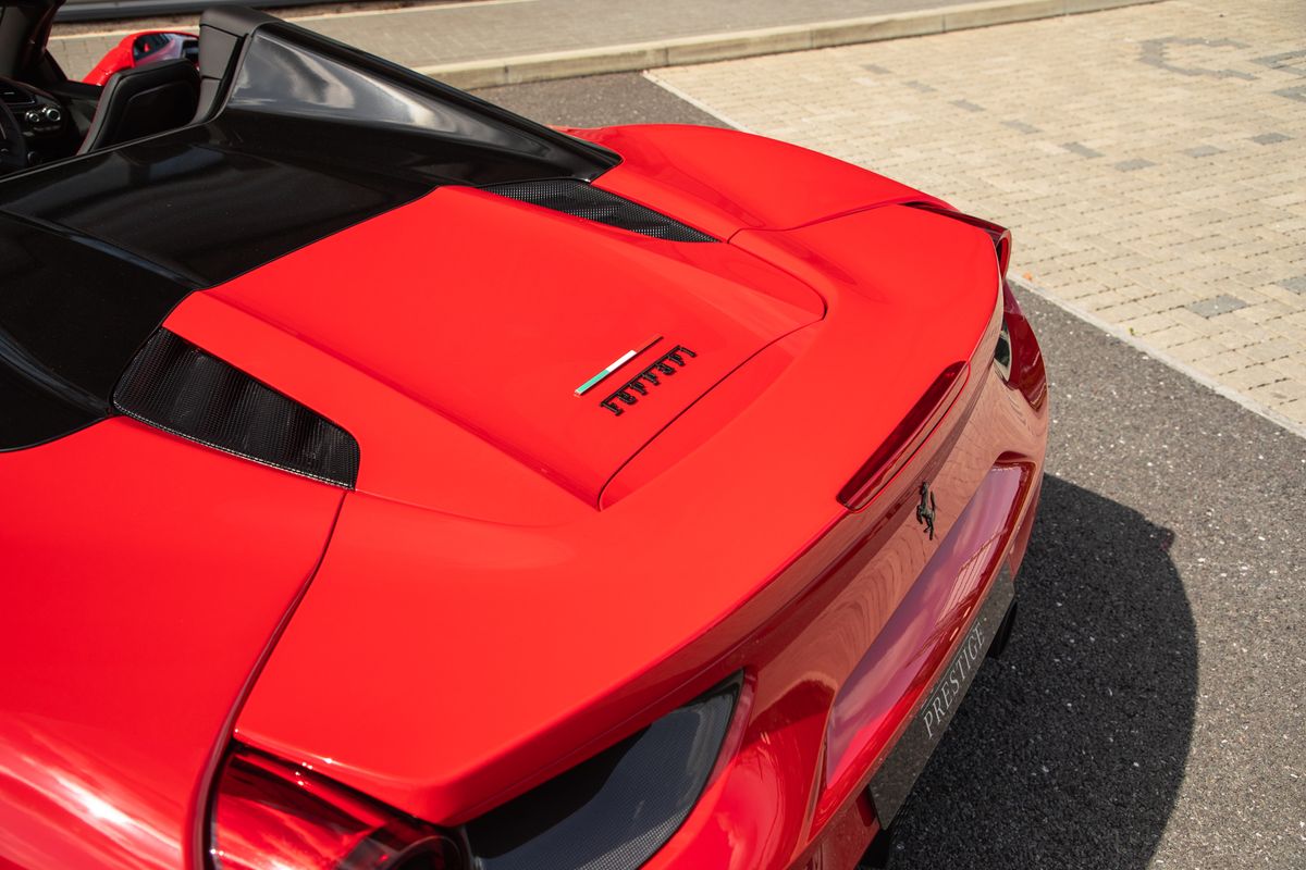 2019 Ferrari 488 3.9T V8 Spider F1 DCT Euro