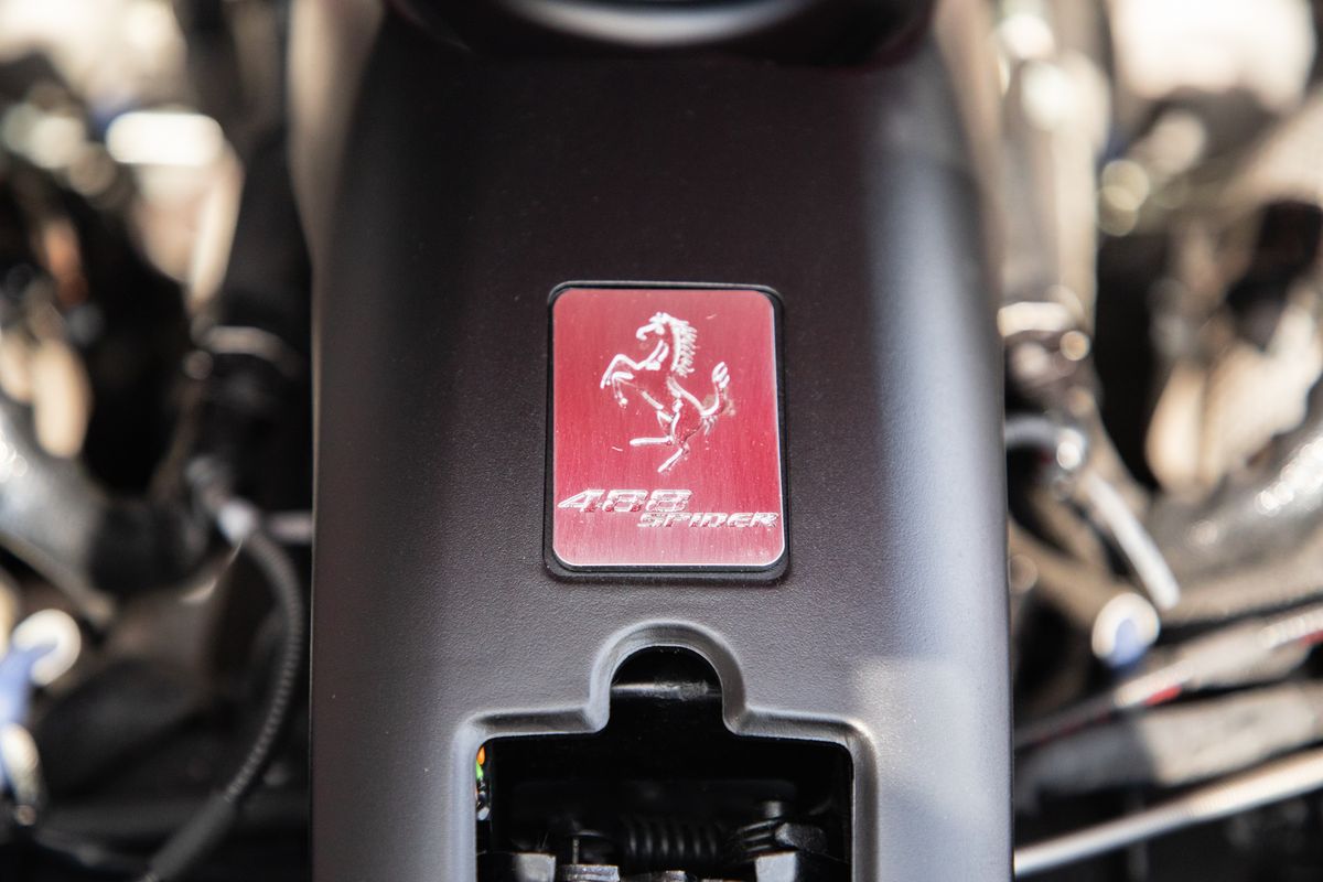 2019 Ferrari 488 3.9T V8 Spider F1 DCT Euro