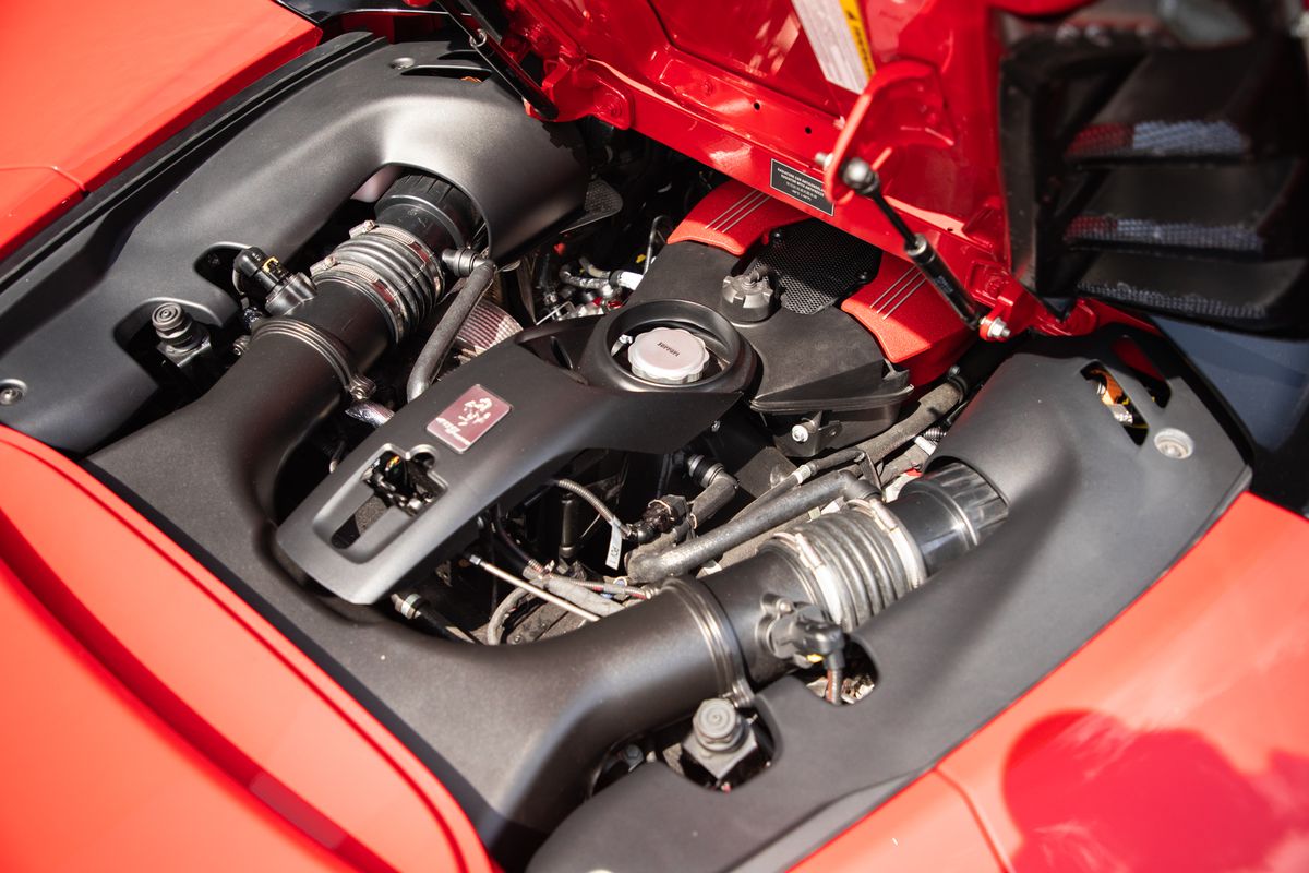 2019 Ferrari 488 3.9T V8 Spider F1 DCT Euro