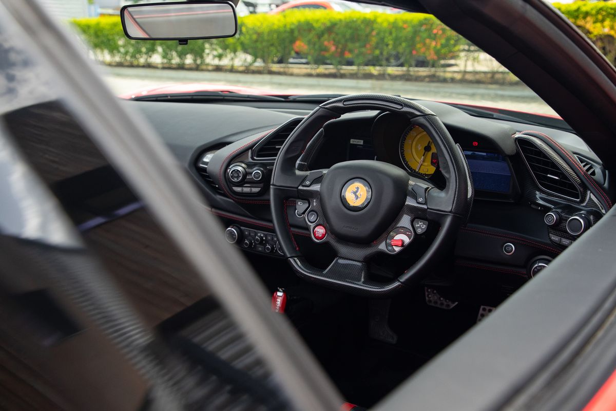 2019 Ferrari 488 3.9T V8 Spider F1 DCT Euro