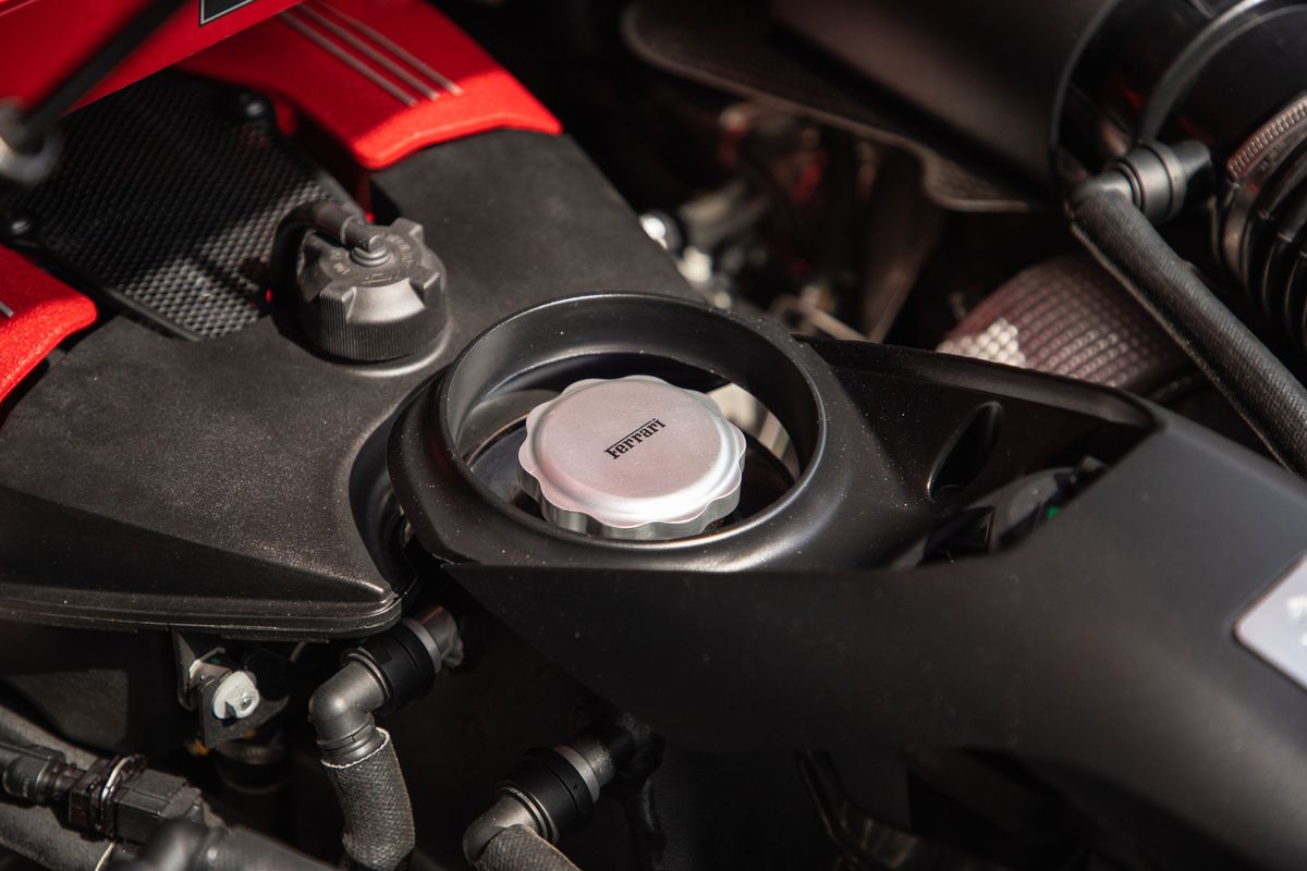 2019 Ferrari 488 3.9T V8 Spider F1 DCT Euro