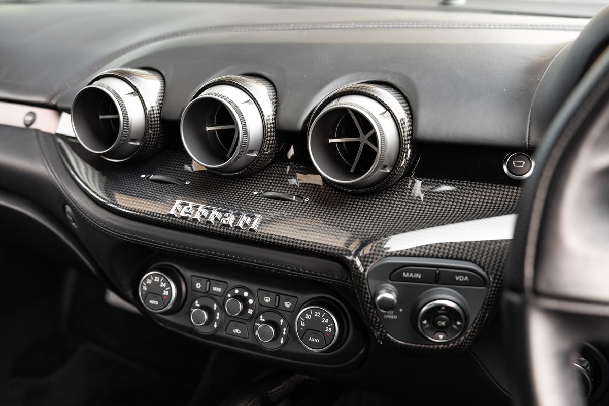 2014 Ferrari F12 Berlinetta 6.3 V12 F1 DCT