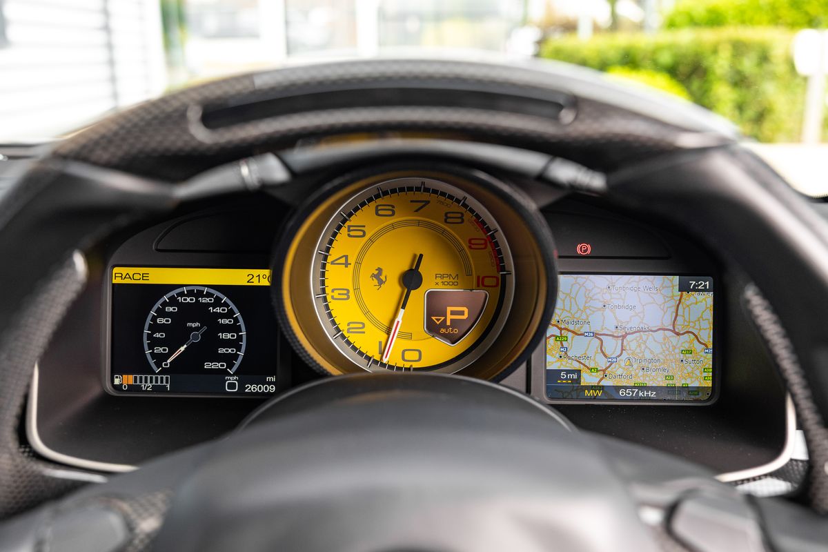 2014 Ferrari F12 Berlinetta 6.3 V12 F1 DCT