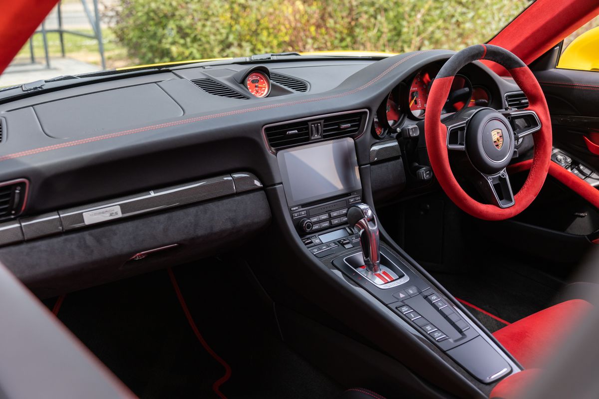 2018 Porsche 911 3.8T 991 GT2 RS PDK