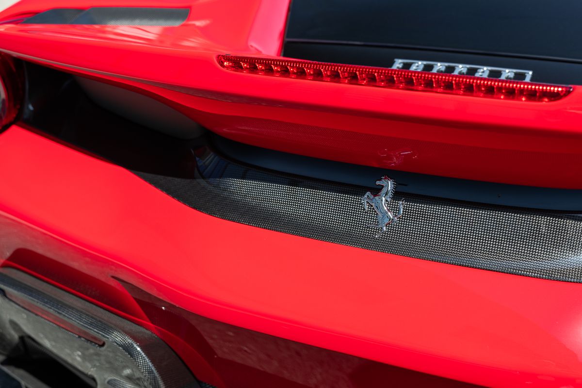 2020 Ferrari 488 Pista 3.9T V8 F1 DCT