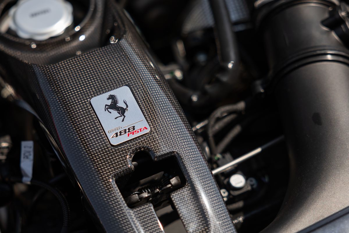 2020 Ferrari 488 Pista 3.9T V8 F1 DCT