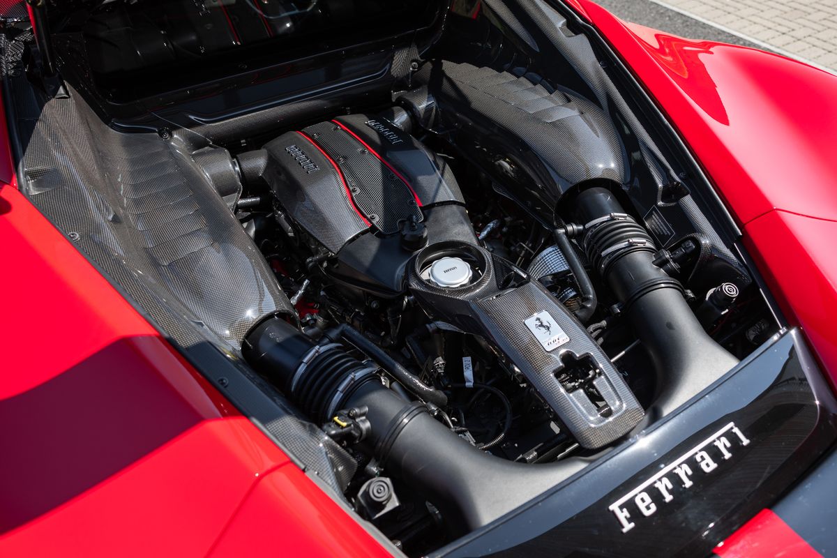2020 Ferrari 488 Pista 3.9T V8 F1 DCT