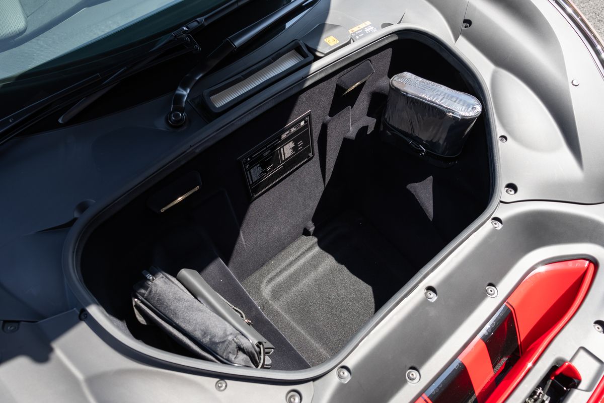 2020 Ferrari 488 Pista 3.9T V8 F1 DCT
