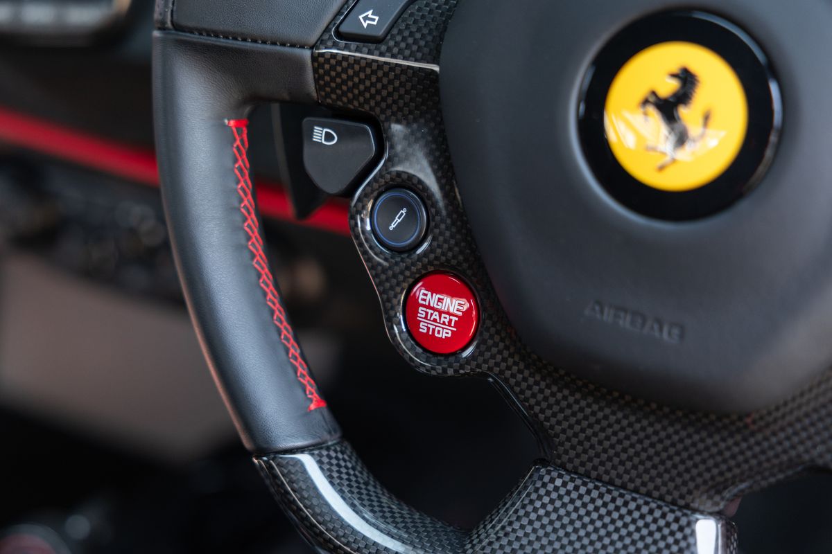 2020 Ferrari 488 Pista 3.9T V8 F1 DCT