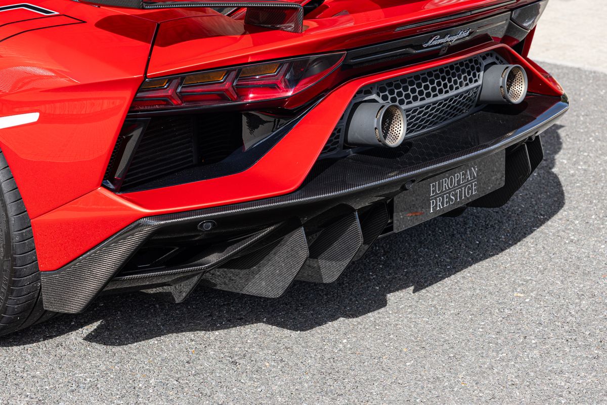 2020 Lamborghini Aventador SVJ LP770-4