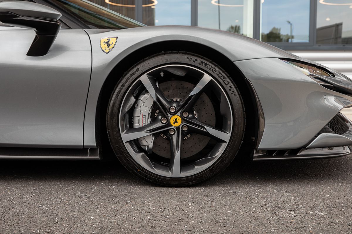 2021 Ferrari SF90 Spider