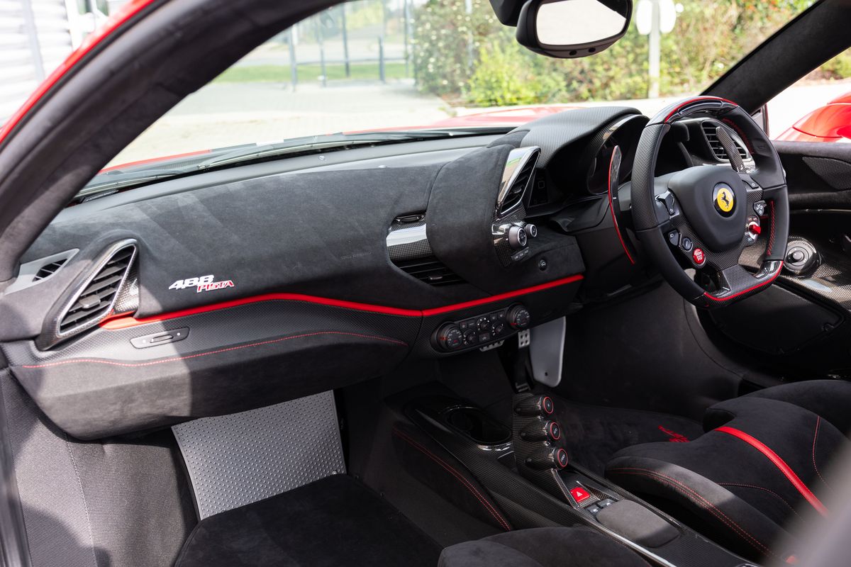 2019 Ferrari 488 Pista