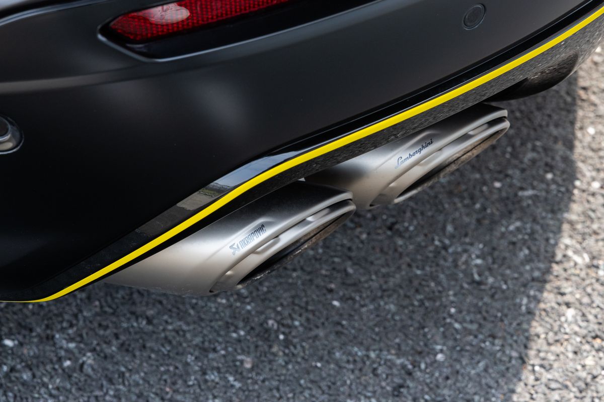 2023 Lamborghini Urus S