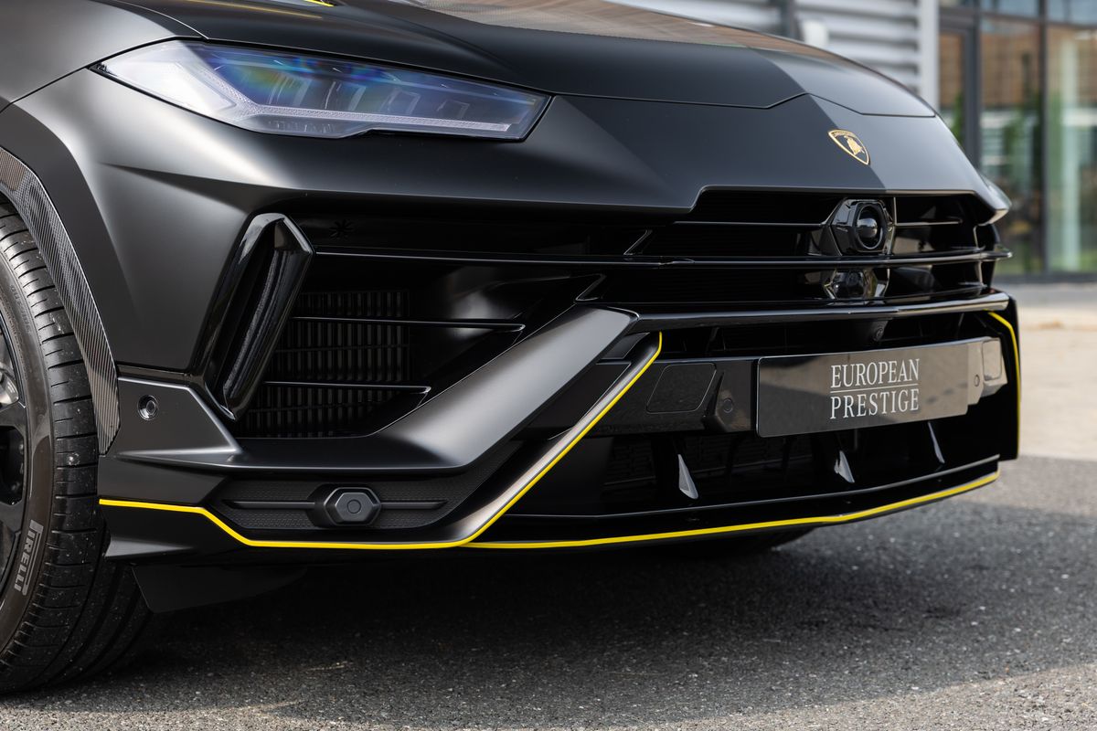 2023 Lamborghini Urus S