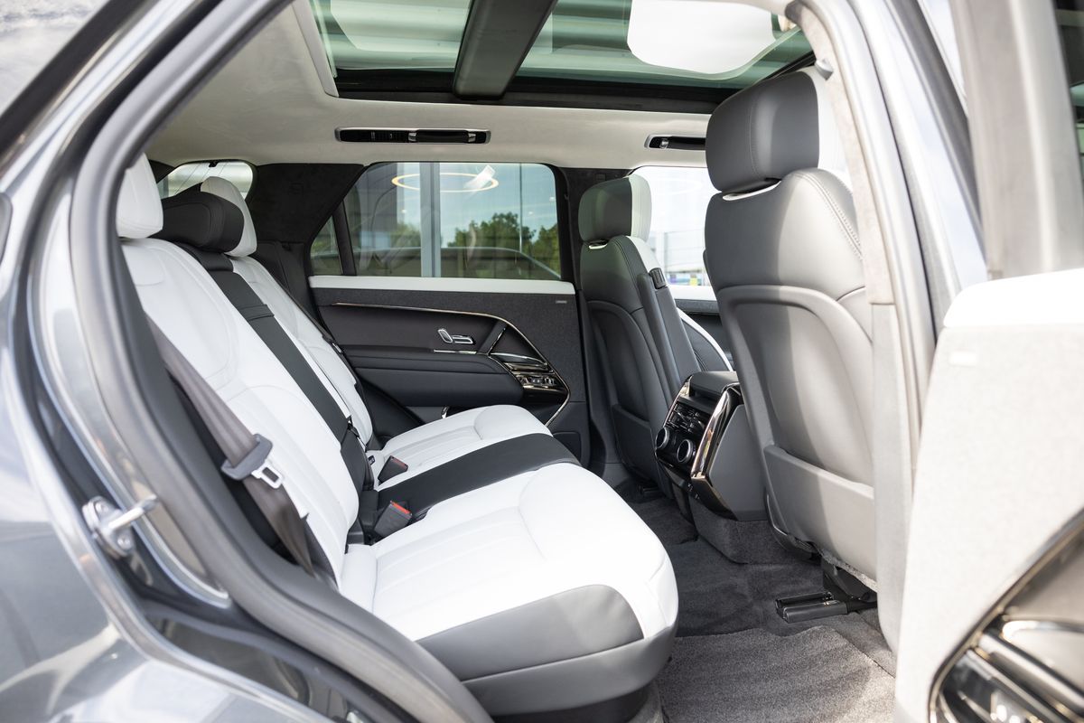 2023 Land Rover Range Rover Sport P510e Autobiography