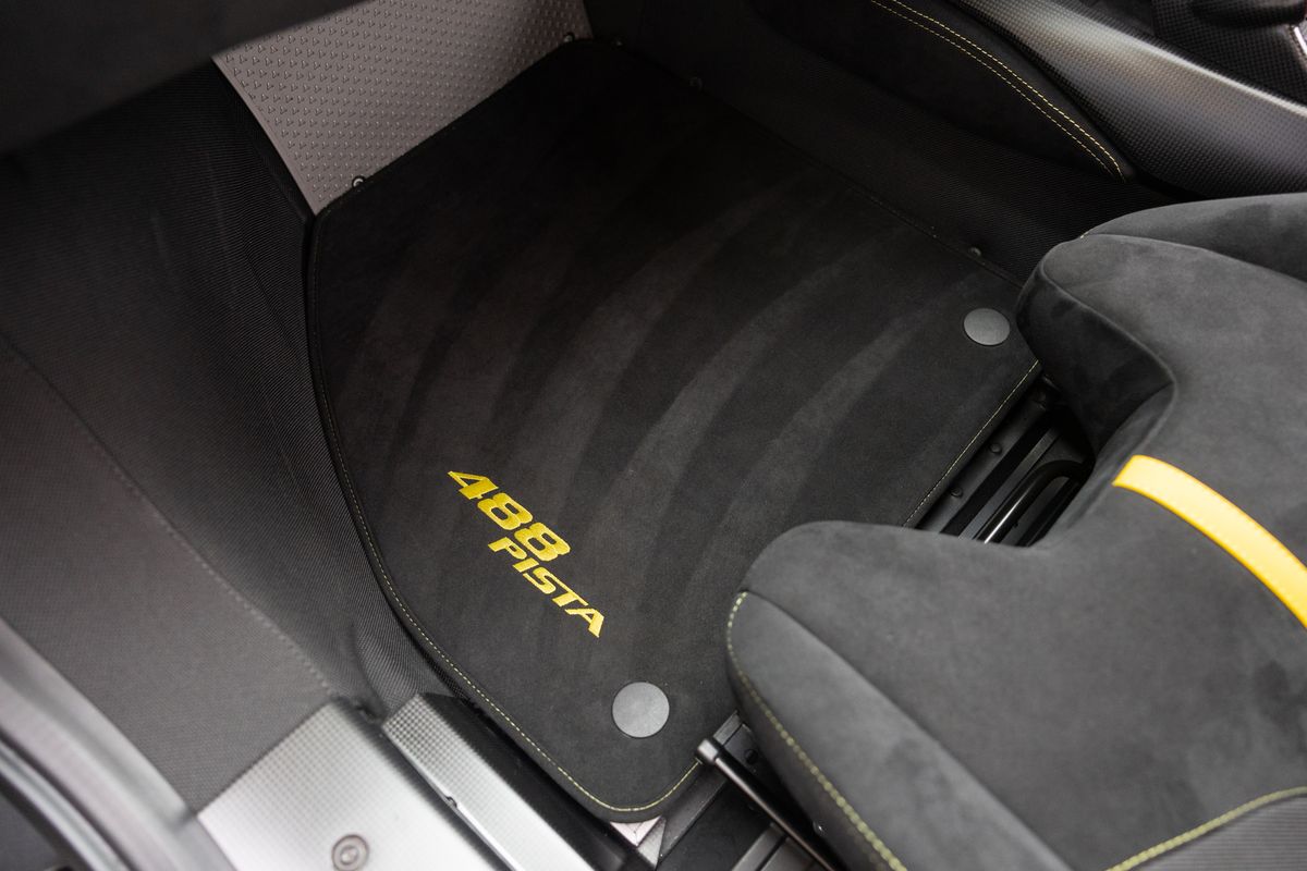 2020 Ferrari 488 Pista