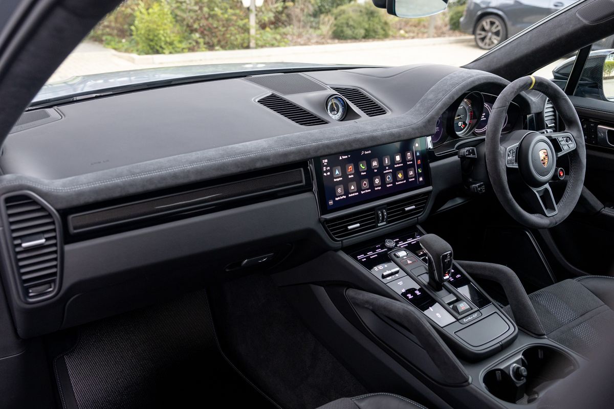 2023 Porsche Cayenne Turbo GT