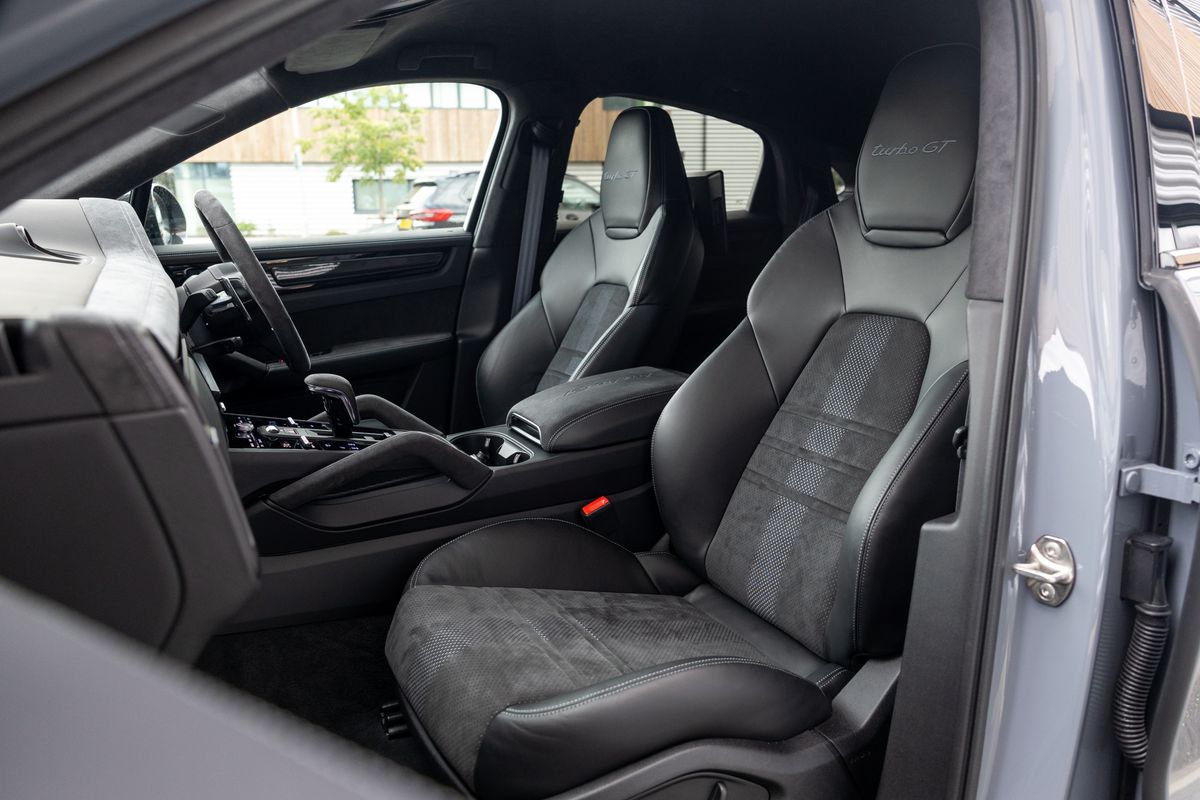 2023 Porsche Cayenne Turbo GT
