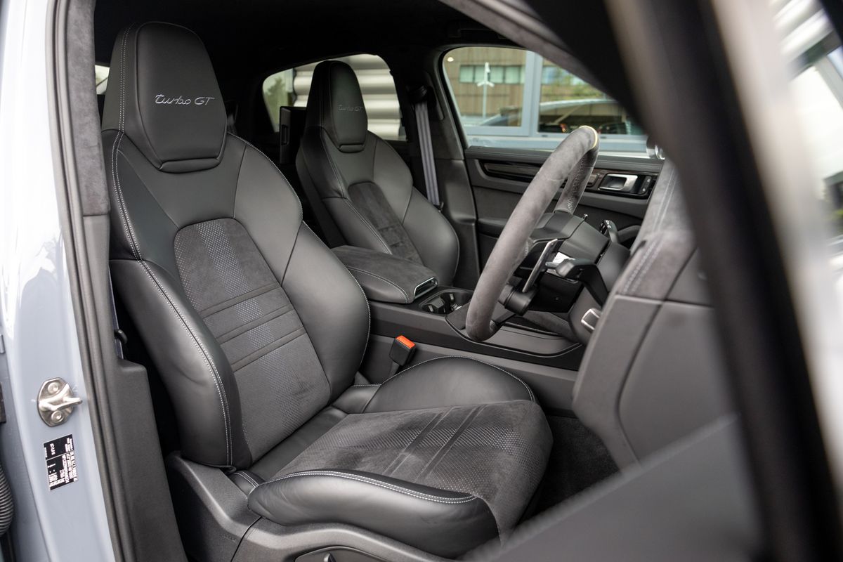 2023 Porsche Cayenne Turbo GT