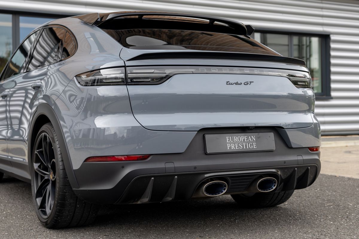 2023 Porsche Cayenne Turbo GT